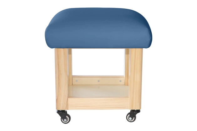 Taburete din lemn, pe roți