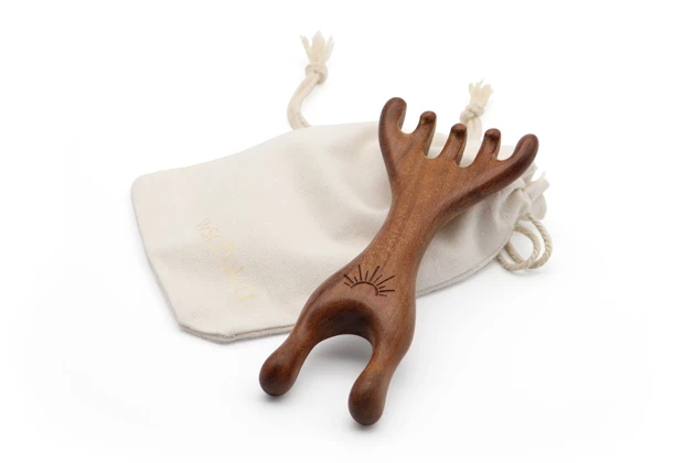 Racletă gua sha din lemn tip greblă