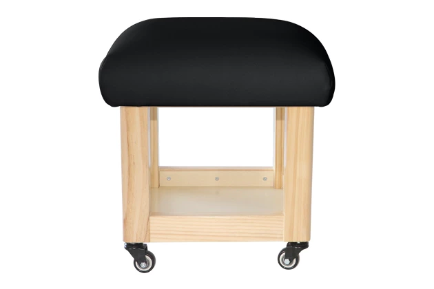 Taburete din lemn, pe roți