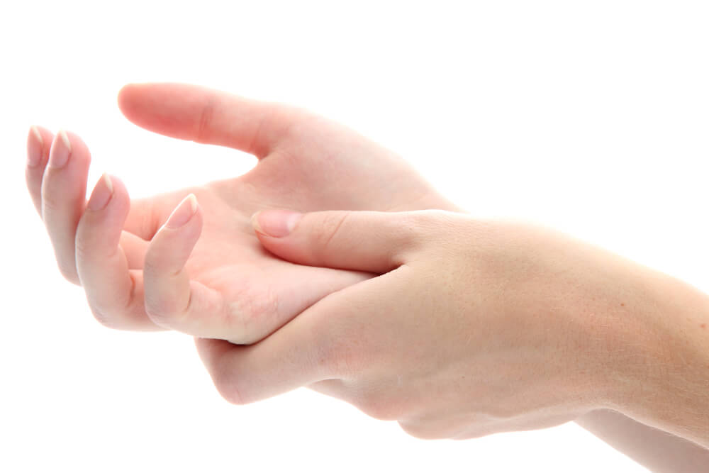 Masajul mâinilor relaxează și ameliorează stresul