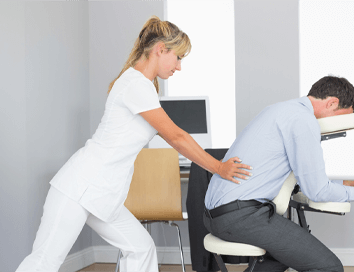 Nu vă dați foc singuri: Maseurul și sindromul burnout - 7 chei ale prevenției (2/3) Nu vă dați foc singuri: Maseurul și sindromul burnout - 7 chei ale prevenției (2/3)